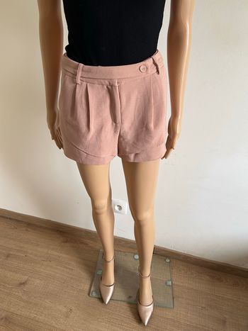 Short beige nude Morgan taille 34 jamais porté