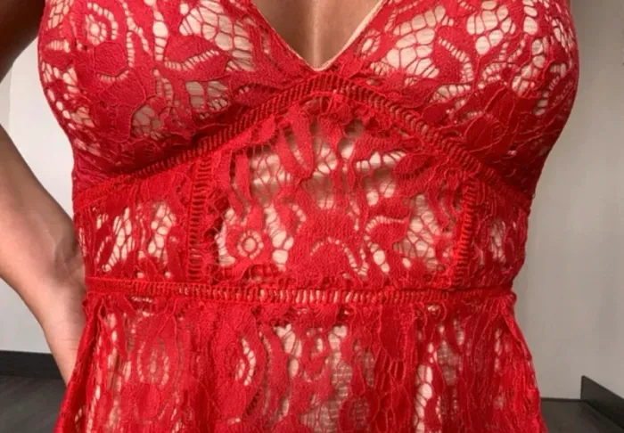 Robe longue rouge dentelle sexy - photo numéro 3