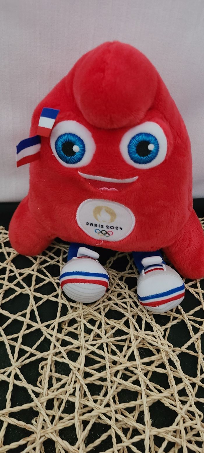 PARIS 2024 - MASCOTTE PELUCHE OLYMPIQUE - photo numéro 3