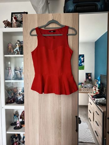 Top blouse peplum rouge avec un volant Mim - Taille S 36
