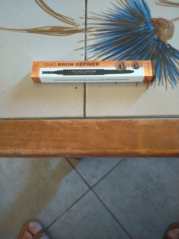 Crayon sourcils couleur medium Brown