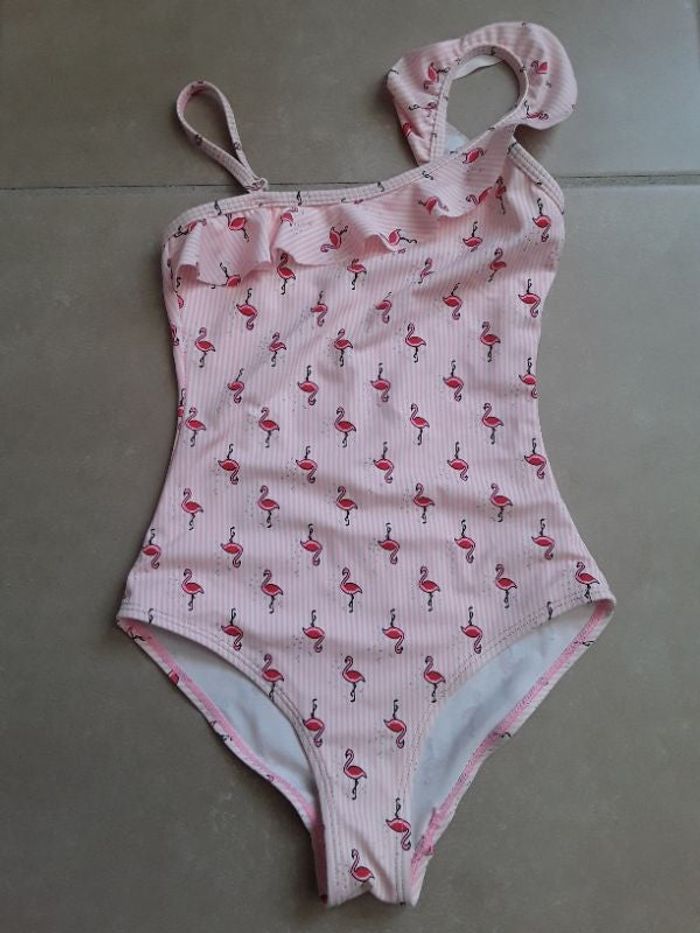 Maillot de bain 1 pièce rose 8 ans GEMO TBE