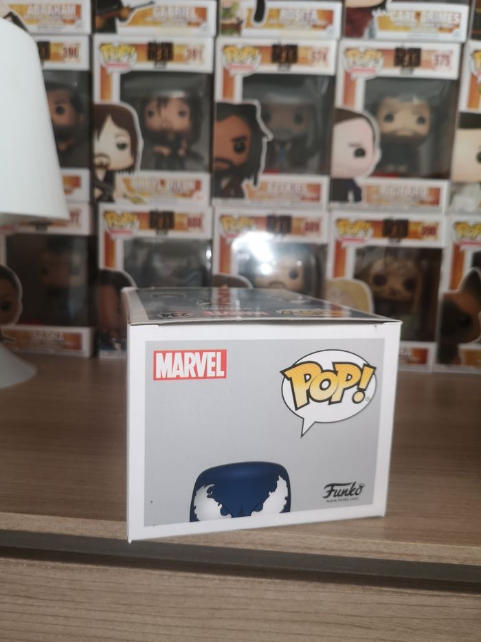 Funko pop Marvel 234 Venom Special edition - photo numéro 5
