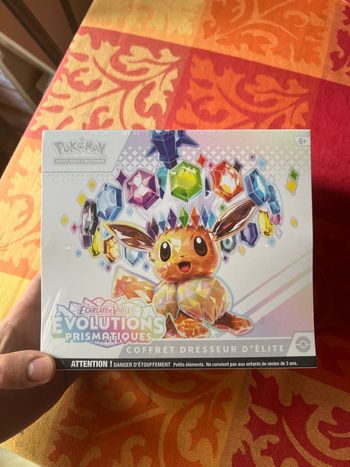 ETB Évolutions Prismatiques 8.5