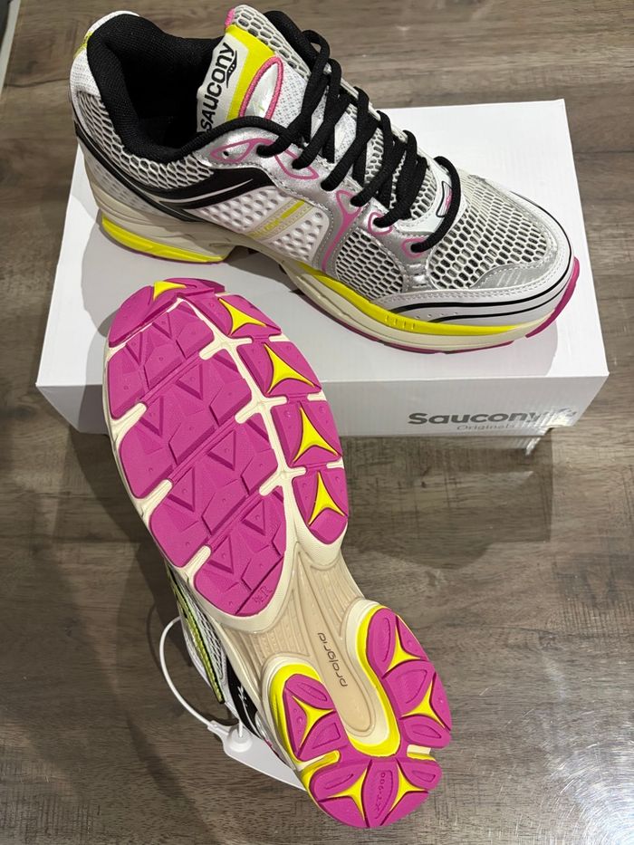 Basket saucony - photo numéro 4