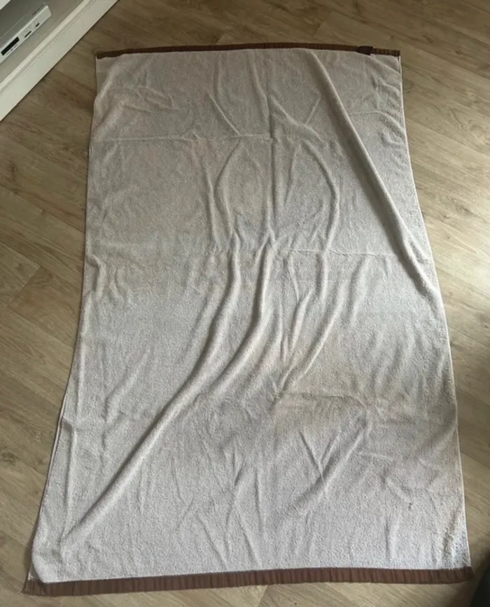 Esthederm serviette de plage, +paréo assorti  Ensemble plage - photo numéro 3