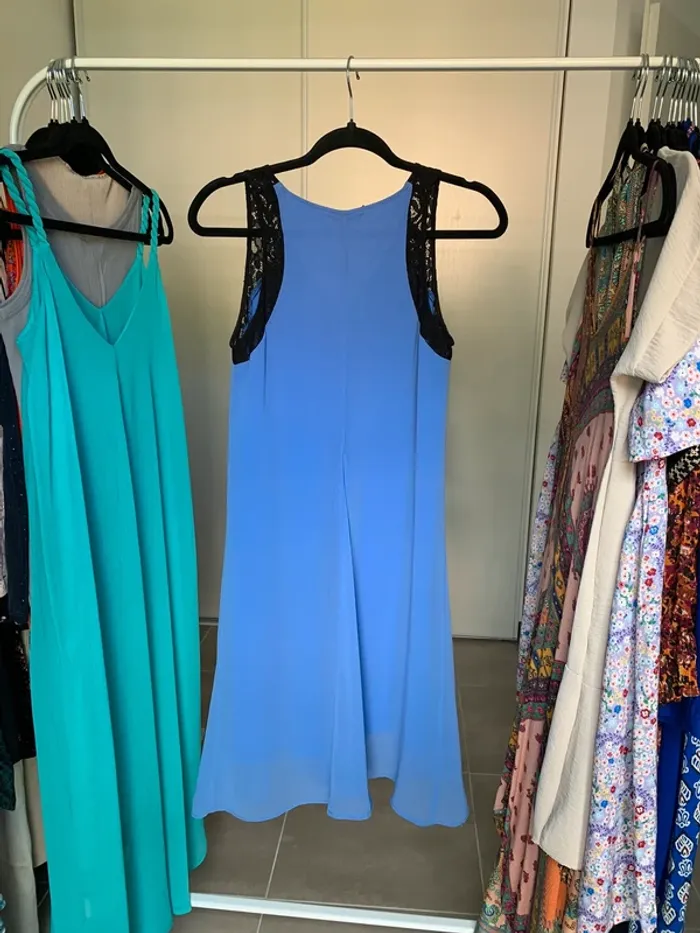 Robe longueur genou bleu avec dentelle Sinequanone taille S/M - photo numéro 15