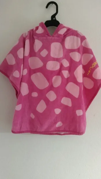 cape de bain rose décathlon taille unique 3-4ans