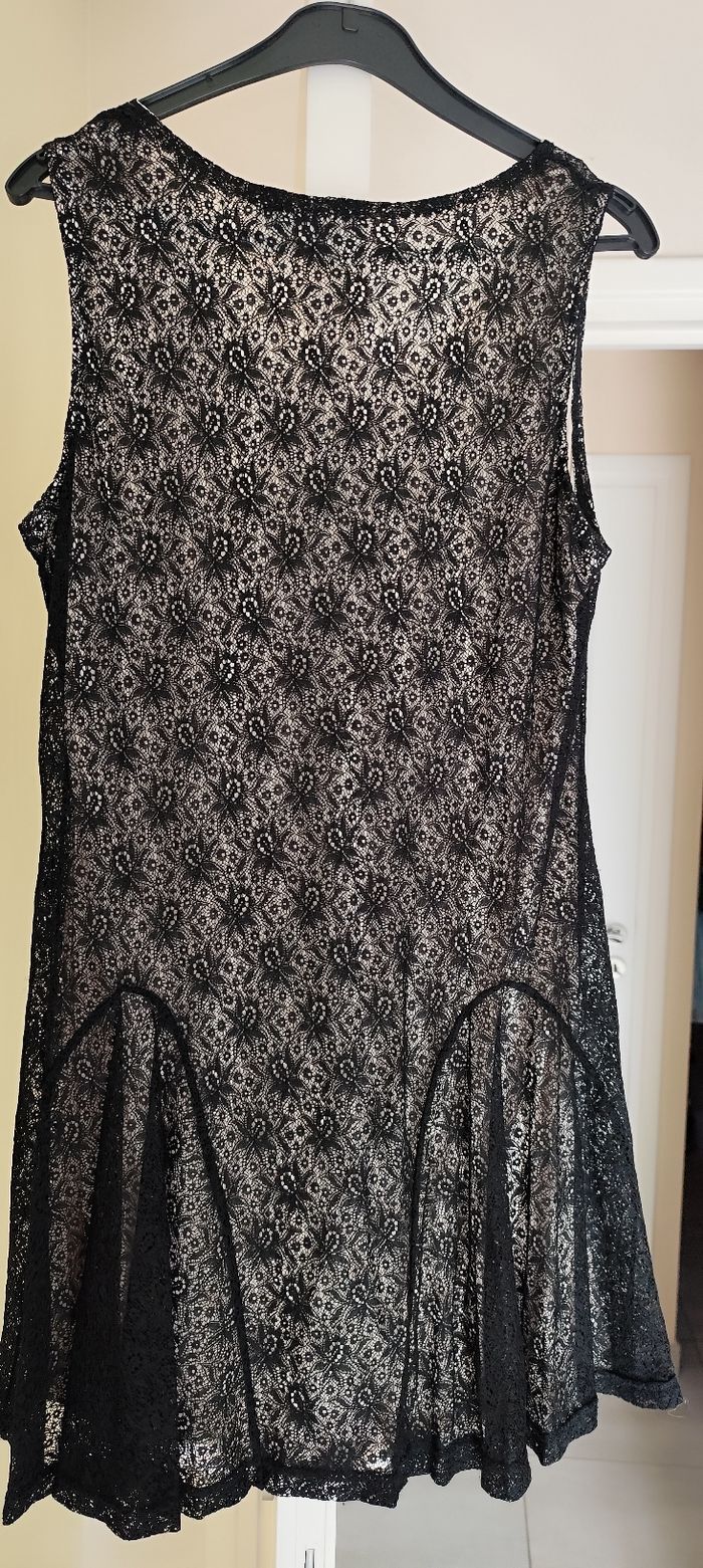 Robe sans manches en dentelle noire  taille 2Cherry - photo numéro 2