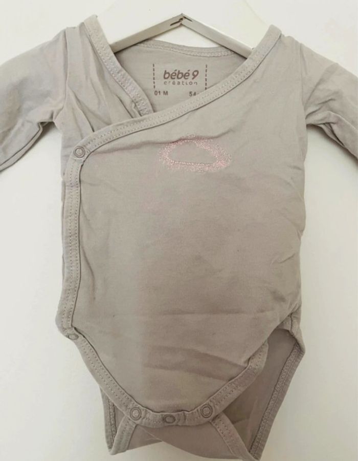 Body taille un mois, 54 cm marque bebe 9 création - photo numéro 2