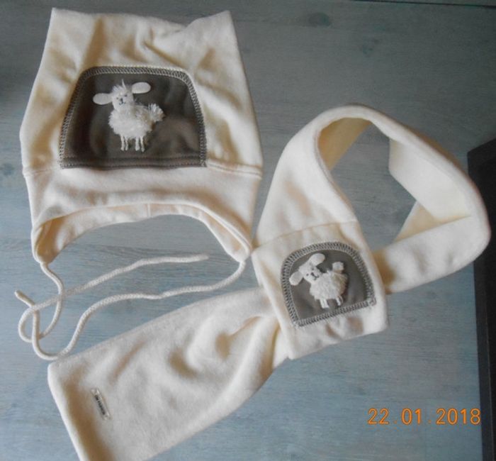 Ensemble bonnet 45-47 cm+ echarpe Om-Fashion Company