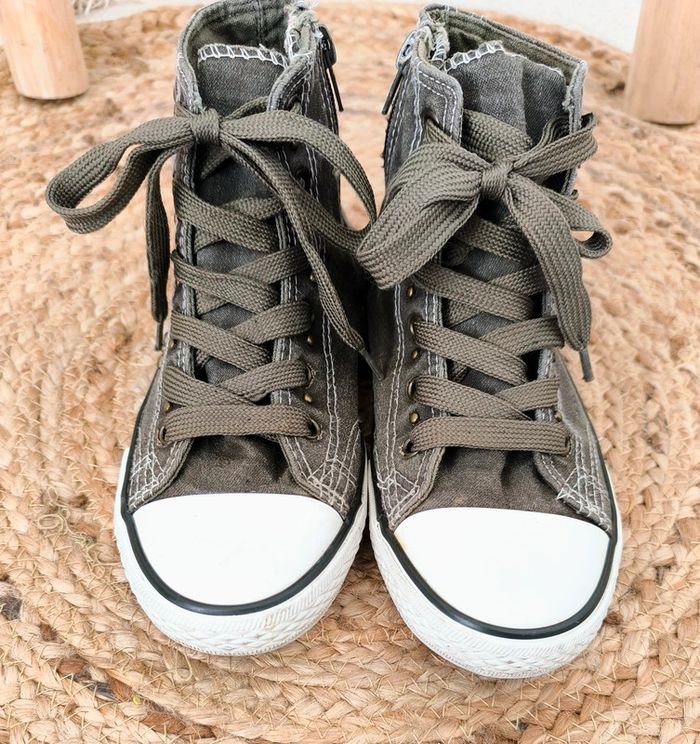 Sneakers T.33 - photo numéro 2