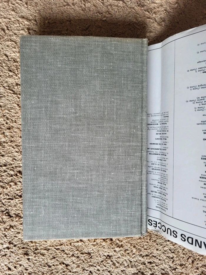 Livre relié "Fanfares pour l'amour et la guerre" de Patricia Hagan - photo numéro 5