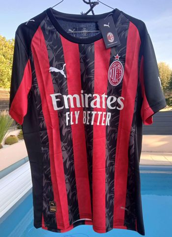 Maillot AC Milan 2025-2026 taille M Domicile Neuf – Collection PUMA