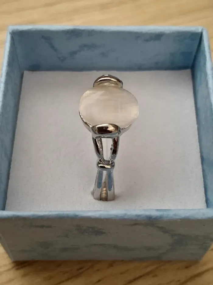 Bague avec Pierre de Lune portée par Bella dans Twilight - Taille 60 - US 10 - photo numéro 3