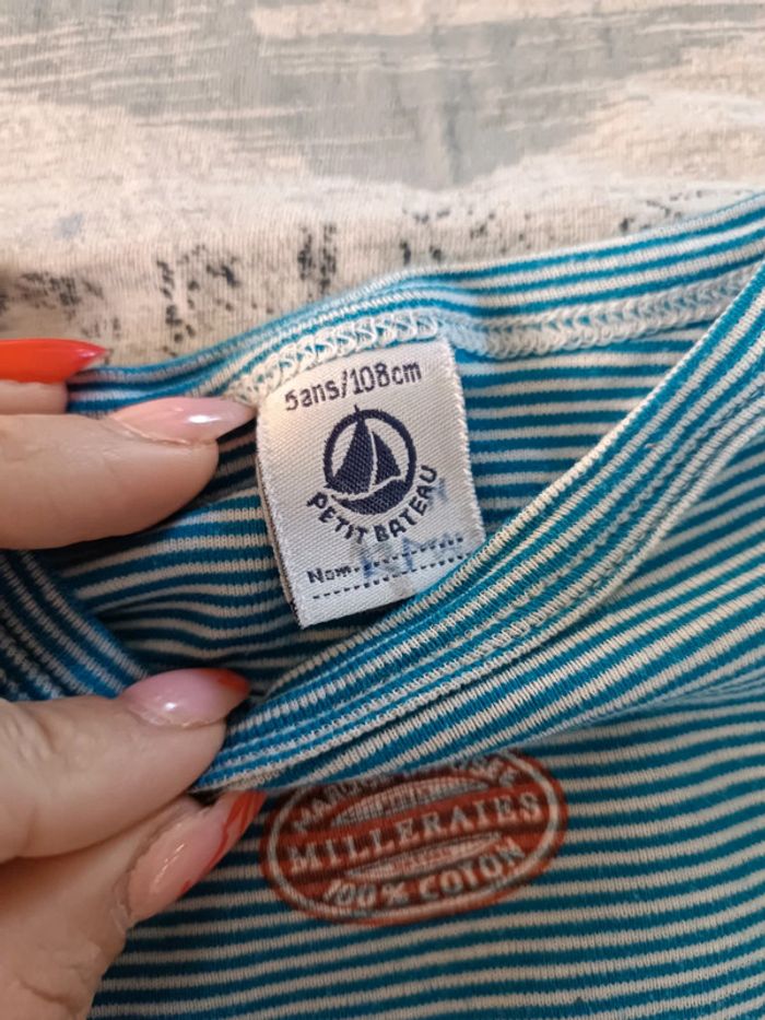 Lot de vêtements tachés 5 ans - photo numéro 7