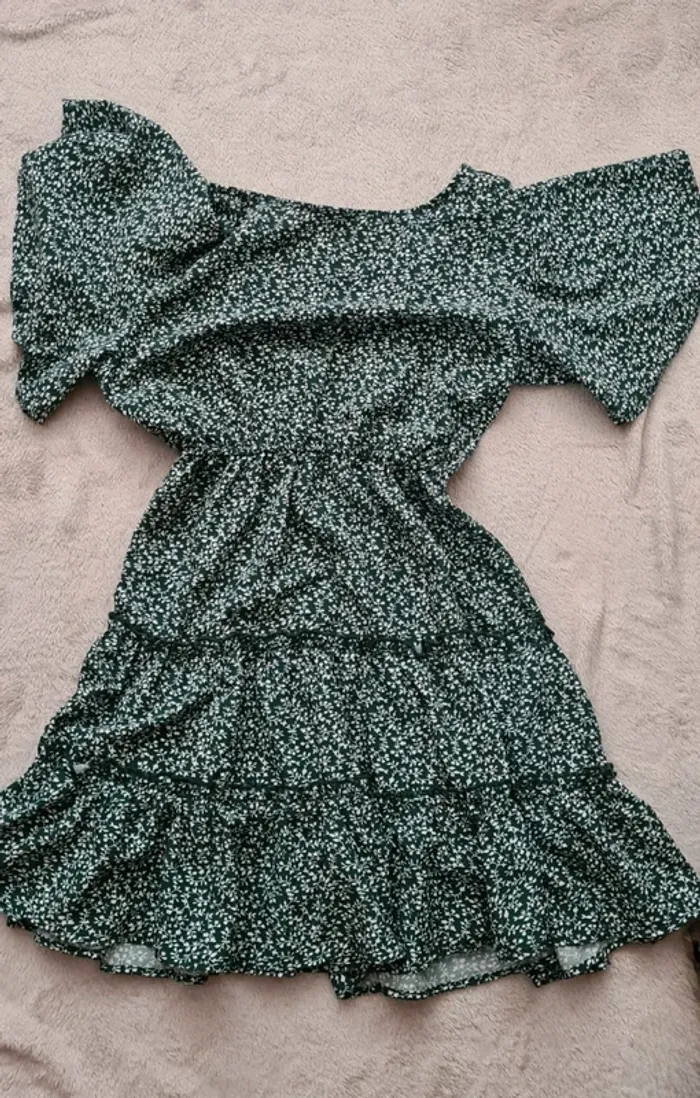 Robe d'été fleurie - photo numéro 2