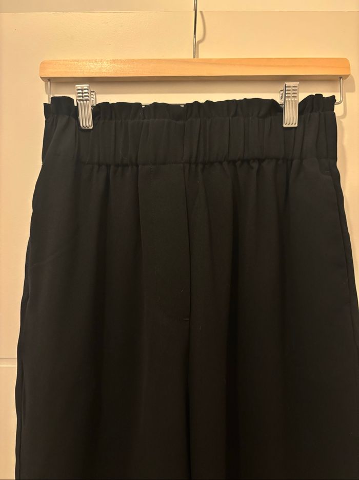 Pantacourt noir taille 38/M neuf - photo numéro 3