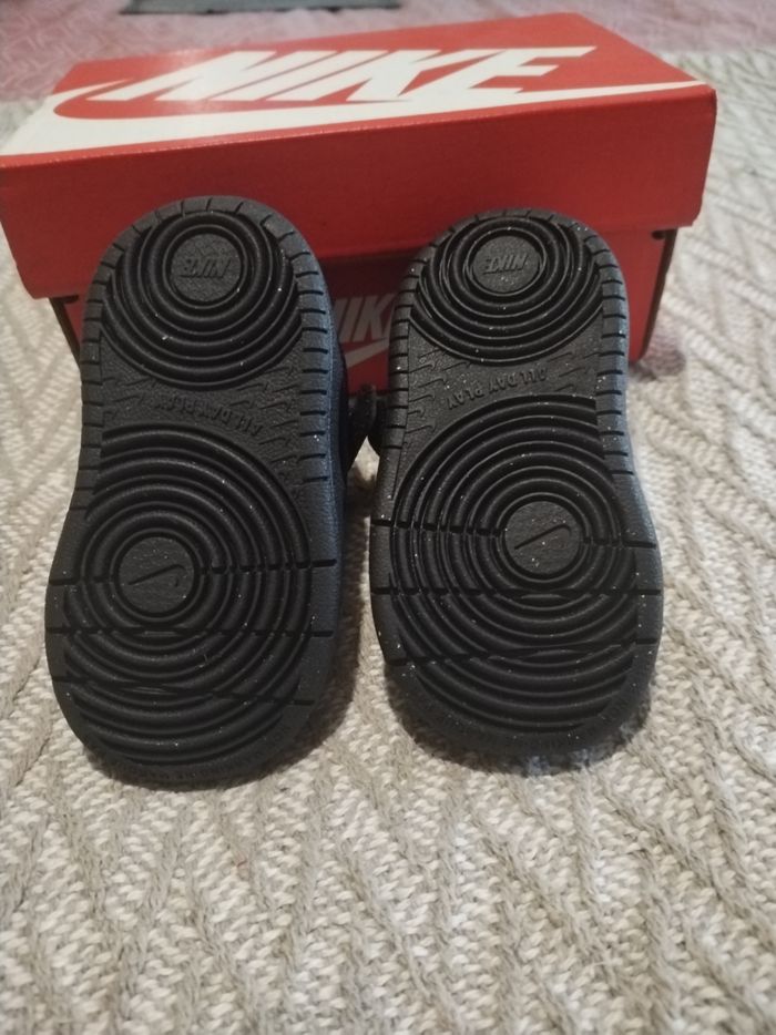 Nike bébé noires - photo numéro 5