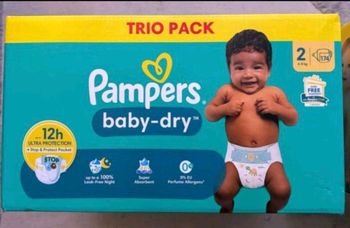 Couches pampers taille 2, 174 Couches. 