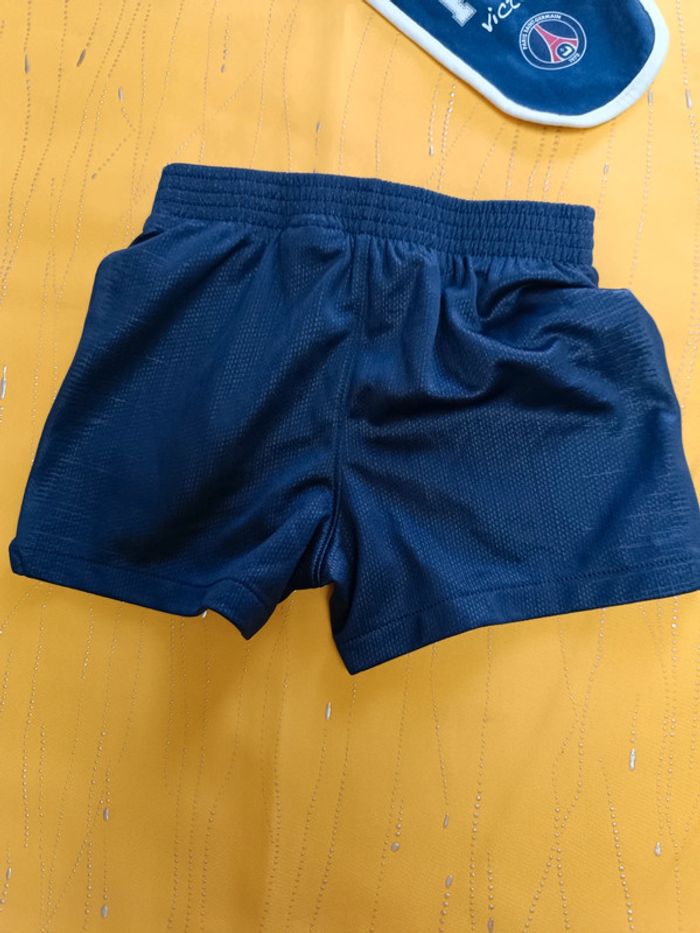 Short et écharpe bébé PSG 9-12 mois 75-80 cm - photo numéro 5