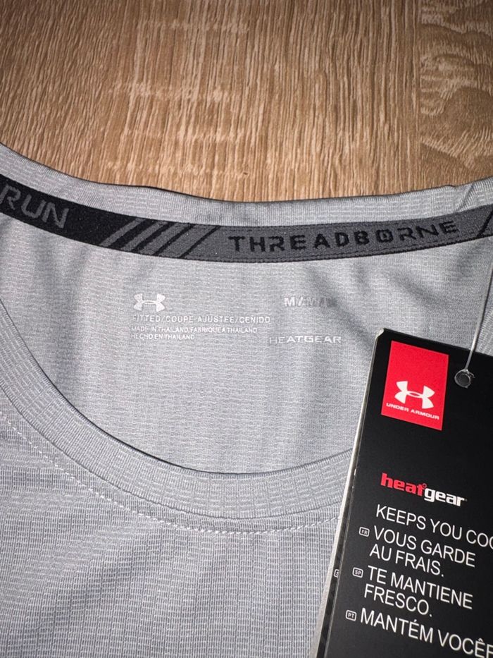 T-shirt under armour gris fluorescent - photo numéro 4