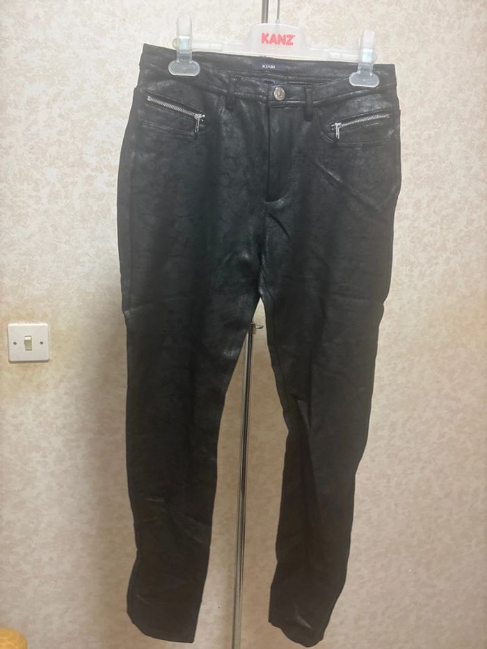 Pantalon simili cuir taille 38 skinny fit marque kiabi