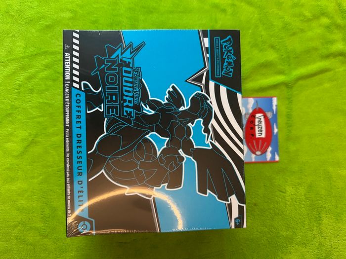 ETB Pokémon EV10.5 Foudre Noir Neuf et Scellé
