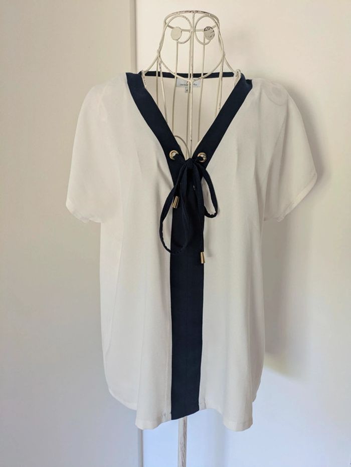 Blouse blanche et Marine Jacqueline RIU 40