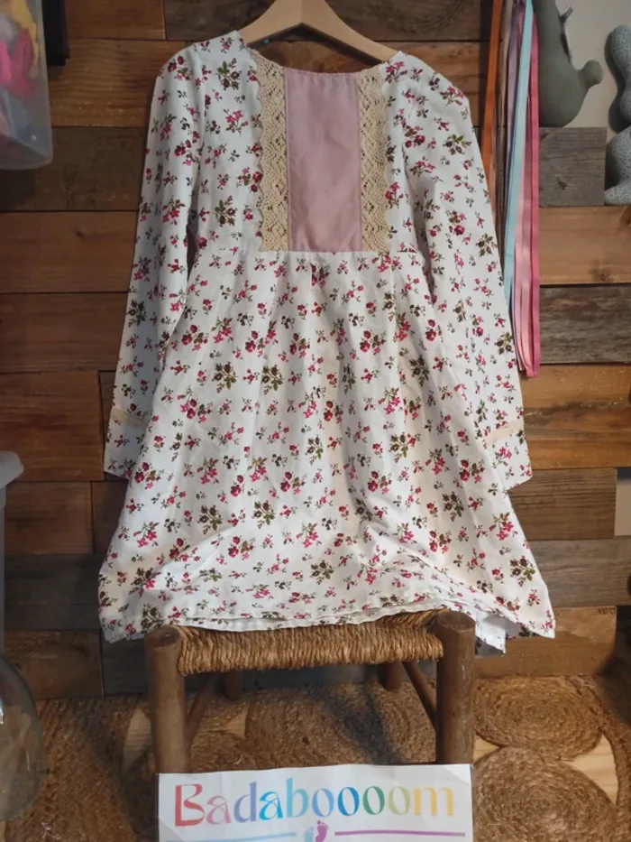Robe fait main 8 ans neuf - photo numéro 4