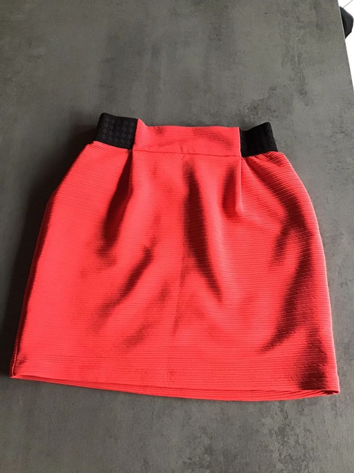 Jupe courte taille 34