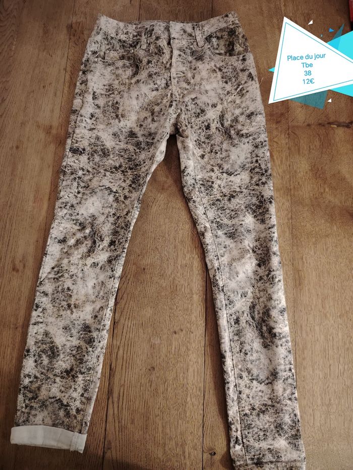 Pantalon place du jour