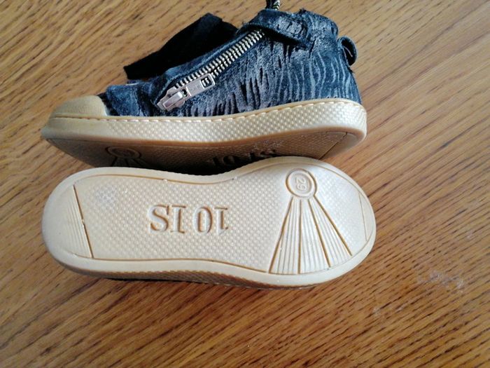Chaussures 10 IS pointure 29 - photo numéro 4