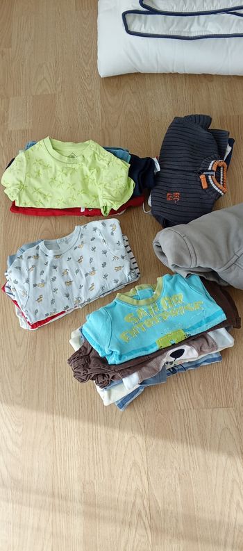 Lot de 21 articles garçon 12 mois