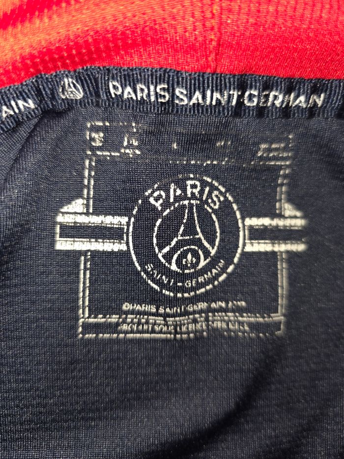 Pull à capuche PSG - photo numéro 3
