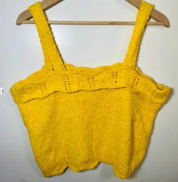 Crop top type trico femme jaune taille 42 ou 44