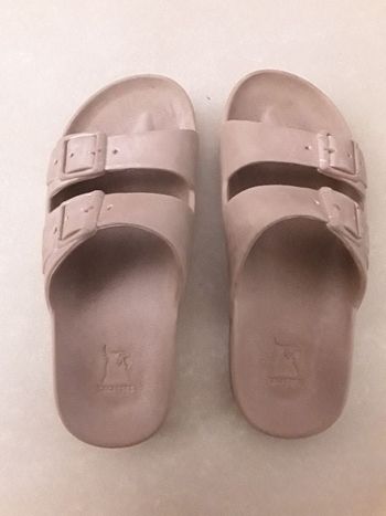 Sandales plates en  plastique copper CACATOES fille 29/30 TBE