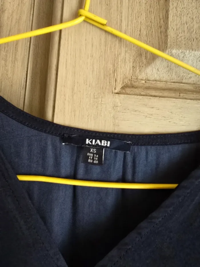 Crop top marine kiabi taille XS - photo numéro 2