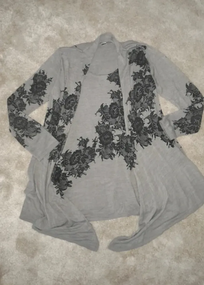 Magnifique pull lon avec gilet intégré taillissime taille 50/52💫 - photo numéro 6