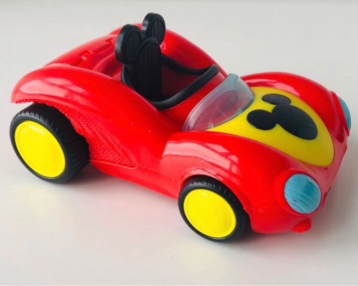Voiture de Mickey - photo numéro 2