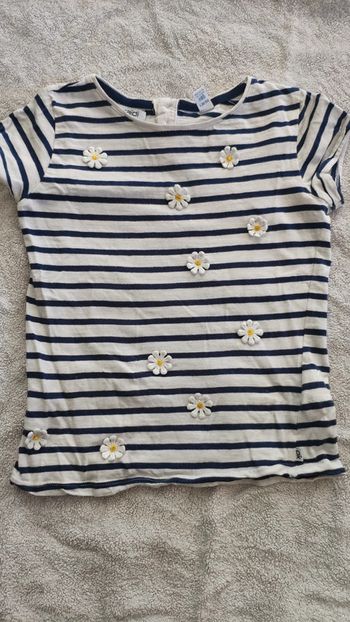 T-shirt okaidi 8 ans blanc et bleu fleurs rayures
