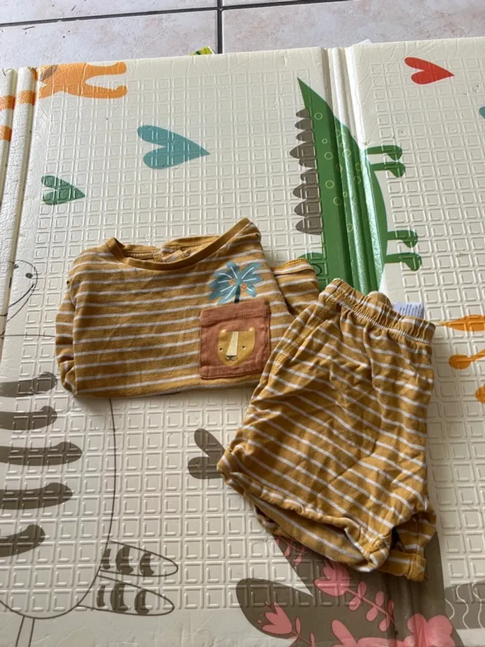 Pyjama été 24 mois – Vertbaudet motif lion bon état