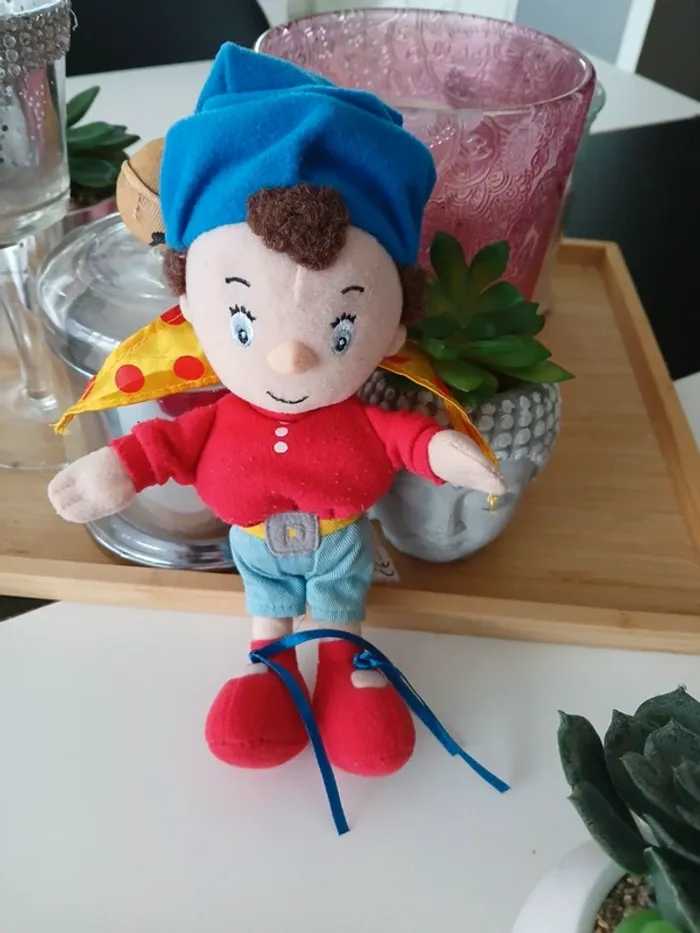 Péluche doudou Oui oui 🎉🎁 - photo numéro 2