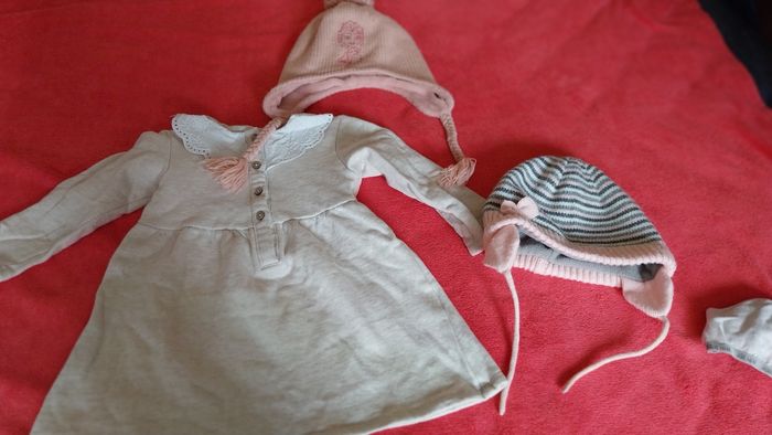 1 lot de 21 vêtements fille 2 ans - photo numéro 9