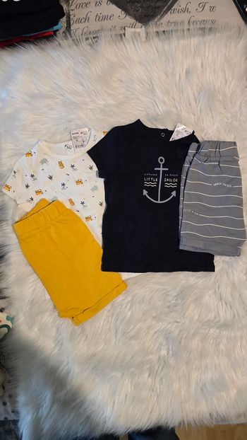 Neufs (non portés) 🏷 💙🤩 deux ensembles teeshirts mc et shorts 18mois Garçon 🤩💙🏷