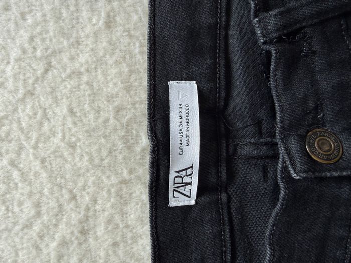 Jean homme Zara – Noir basique coupe slim – Taille 44 L/XL - photo numéro 2