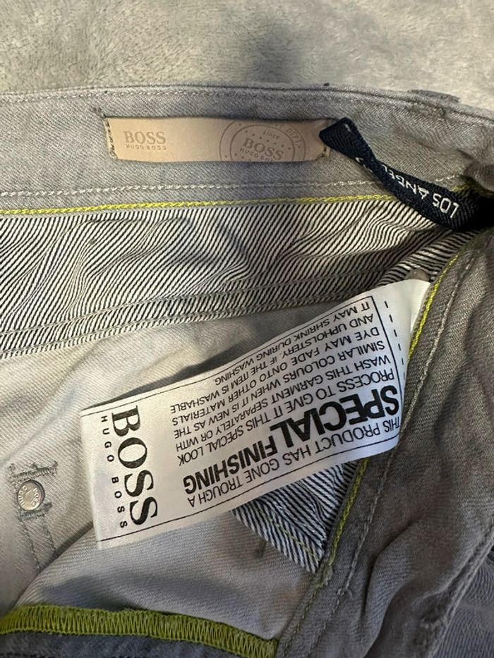 Jeans Boss gris clair coupe regular Taille 33/32 - photo numéro 5