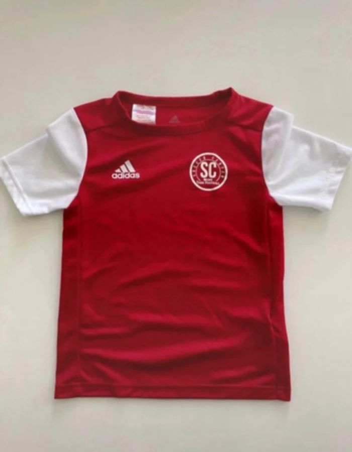 T-shirt foot sport