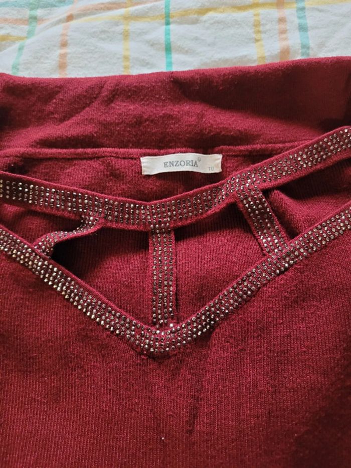 Pull bordeaux taille unique, col ajouré strass - photo numéro 3