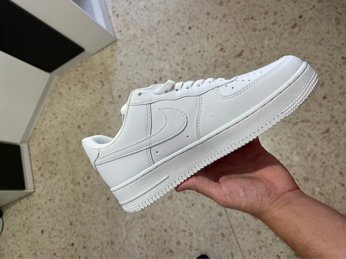 Nike Air Force 1  Taille 38 - photo numéro 2